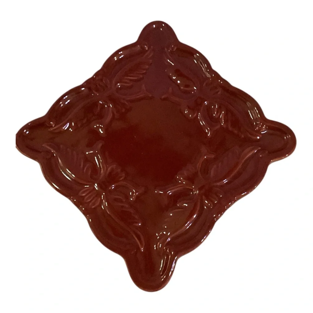 Red Decorative Ceramic Plate - Picture 5 of 5